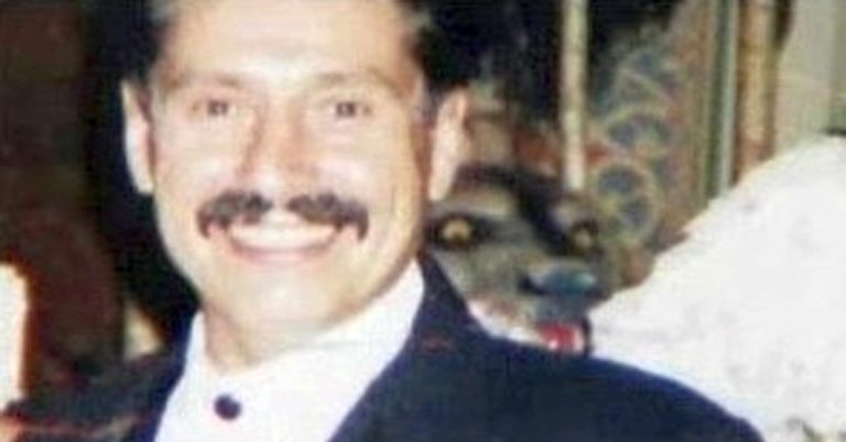 After Years of Addiction, as He Tried to Get Free, This Was Shocking: A Demon Appears in His Photo!