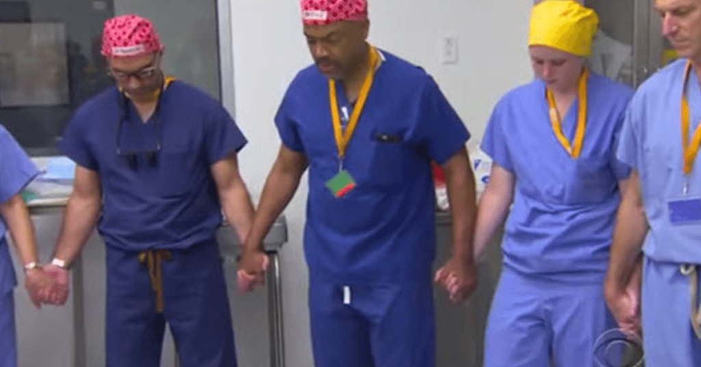 Police Officer was dead 45 Minutes, not giving up…the ER staff prayed…and a miracle happened!