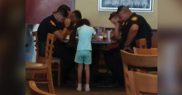 8-Year-Old Spots Table Of Officers At Local Restaurant, Walks Over And Offers To Pray For Them