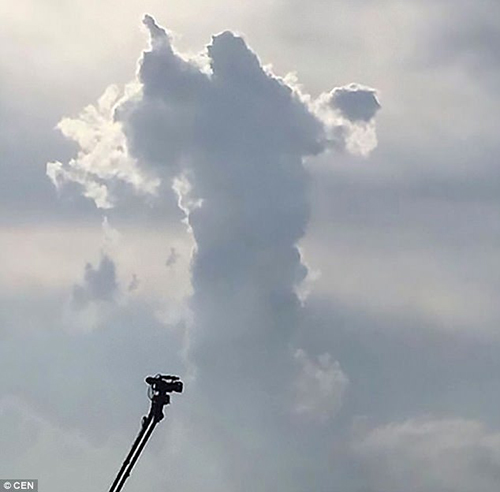 The Top 33 Jesus Clouds From Around The World