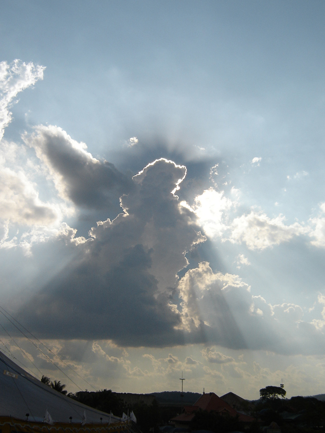Top 23 Angel Clouds From Around The World
