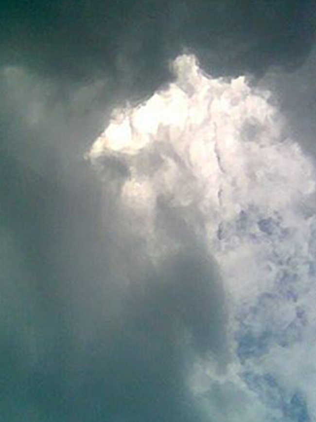 Top 23 Angel Clouds From Around The World