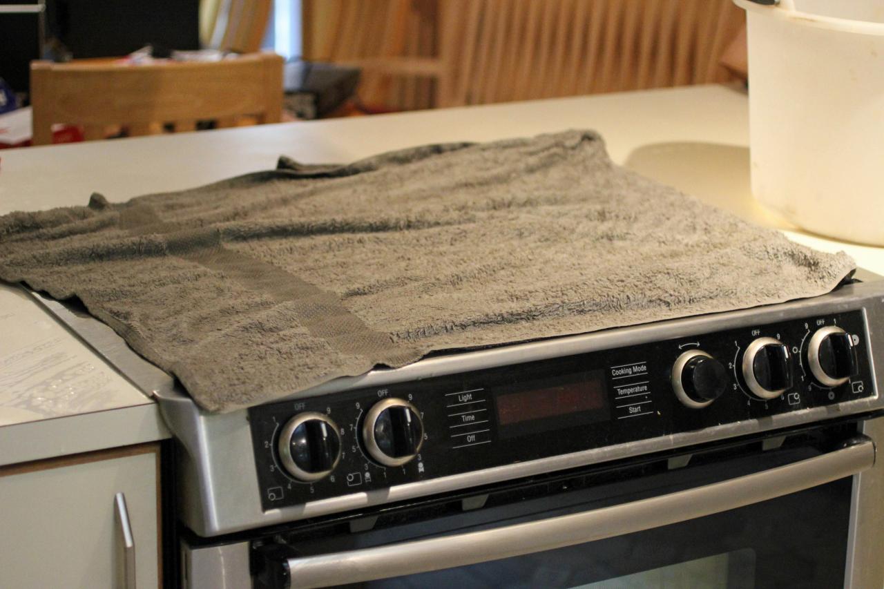 Genius Hacks That Leave Your Stove Top Looking Sparkly And New!