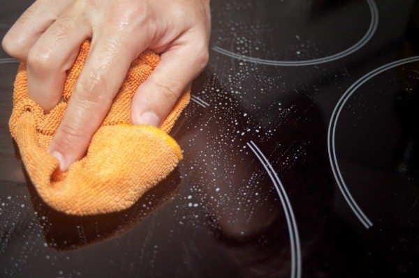 Genius Hacks That Leave Your Stove Top Looking Sparkly And New!