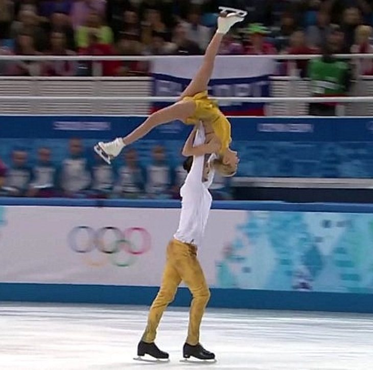 Flawless Figure Skating Routine Leaves Crowd In Awe With Special Trick No One Saw Coming