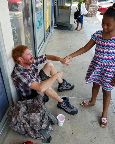 6-Yr-Old Sparks Kindness After Holding Hands With Crying Stranger