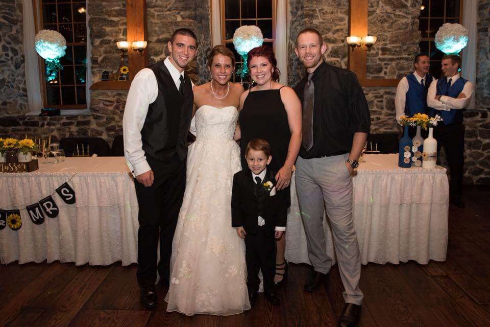 Bride Is About To Take Vows… Then She Calls Groom’s Ex-Wife To Altar Instead