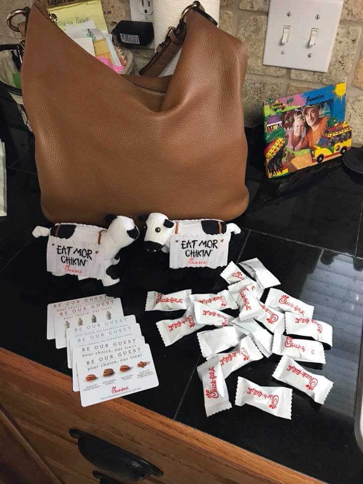 Mom Forgets Purse at Chick-fil-A. They FedEx It Back To Her In Big Box With Gift Cards And Plush Cows Inside
