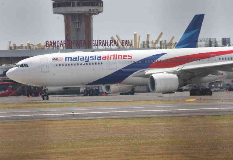 Australian Man Claims He Used Google Earth To Find Plane That Went Missing 4 Years Ago