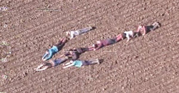 Police Officers Thought These Kids Were Just Playing — But Suddenly They Realized It Was A Secret Sign