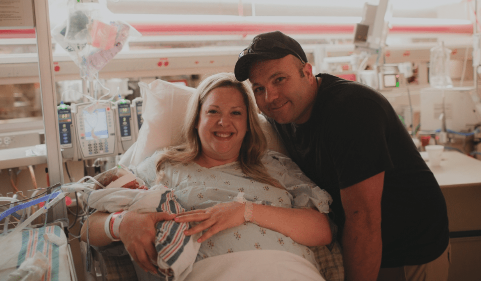 Birth Photographer Captures Amazing Moment ‘Miracle Baby’ Is Born
