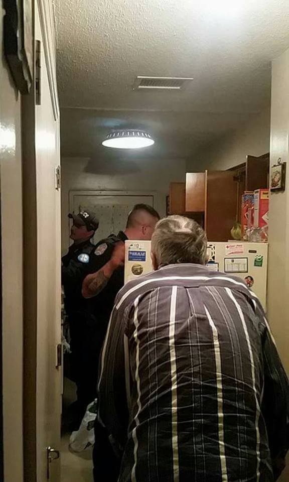 Cops Answer 79-Yr-Old’s Desperate Call, Are In Tears After Stepping Inside His Home