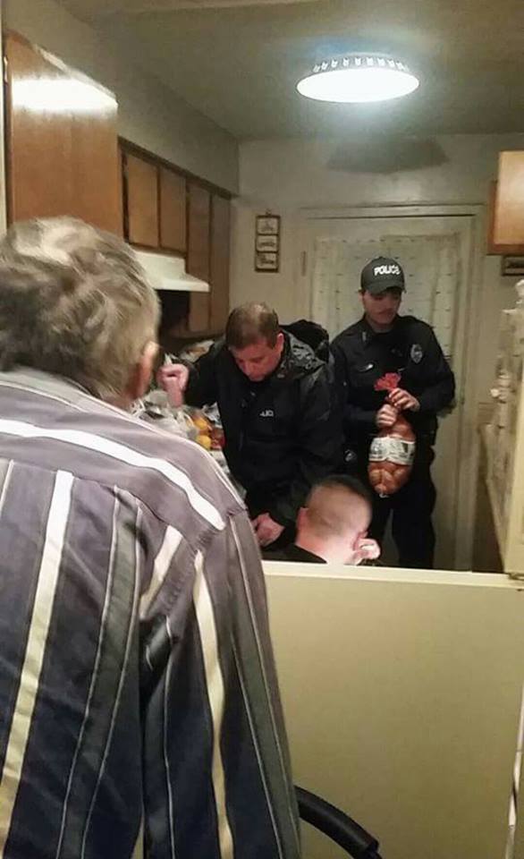 Cops Answer 79-Yr-Old’s Desperate Call, Are In Tears After Stepping Inside His Home