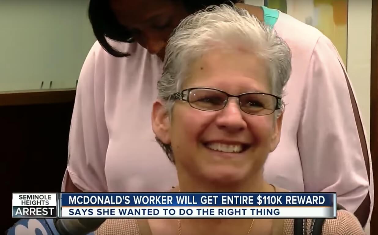 McDonald’s Employee Asks Manager To Hold His Bag… She Rushes Over To Nearby Cop After Looking Inside
