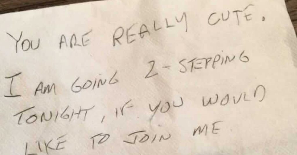 Married Woman Is Confused After Finding Flirty Note On Car… Then She Spots Something Strangely Familiar