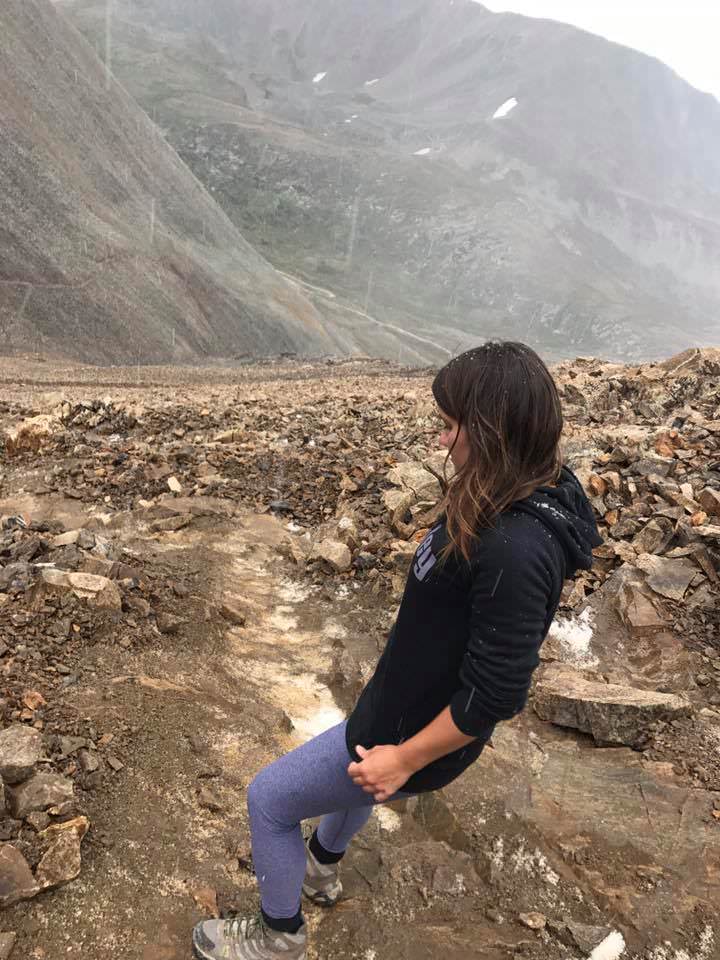 Hikers Rescue Starving Dog Trapped For 6 Weeks On A Mountain