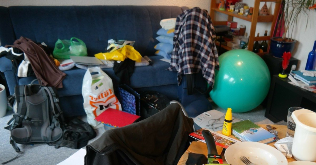 There Is A Link Between Living In Mess And Being Depressed