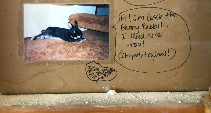 A Couple Found A Funny Hidden Note From Their Home’s Previous Owners While Renovating