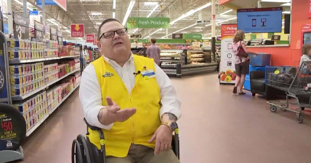 Retired Pastor who Works at Walmart Serenades Veteran Shoppers
