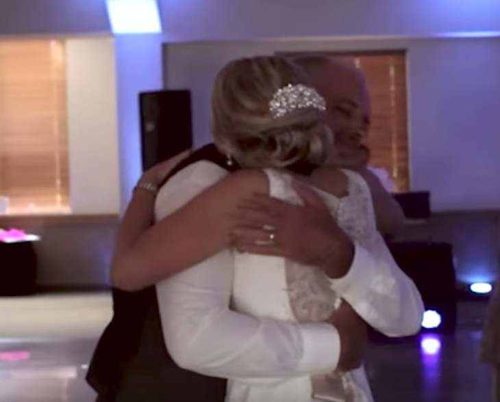 When Father of the Bride Stops Dancing And Turns Around, He Bursts Into Tears