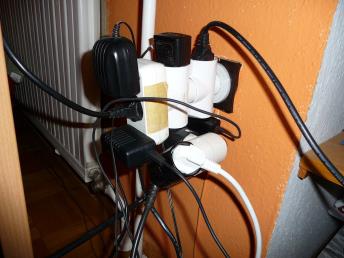 According To The Fire Department, Here Is The Most Important Extension Cord Mistake To Avoid