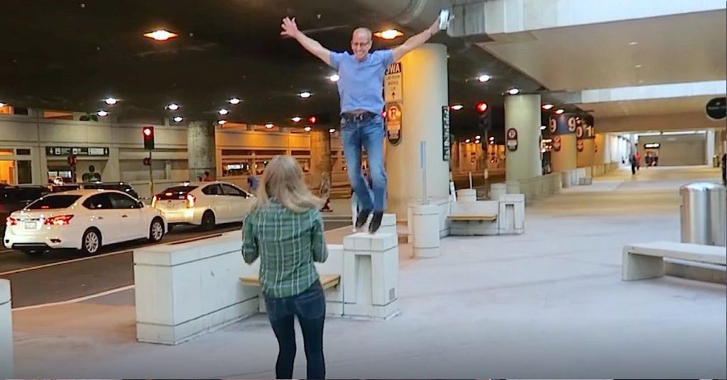 Woman Never Knew Birth Father Even Existed Only To See Him Running Towards Her After 31 Years