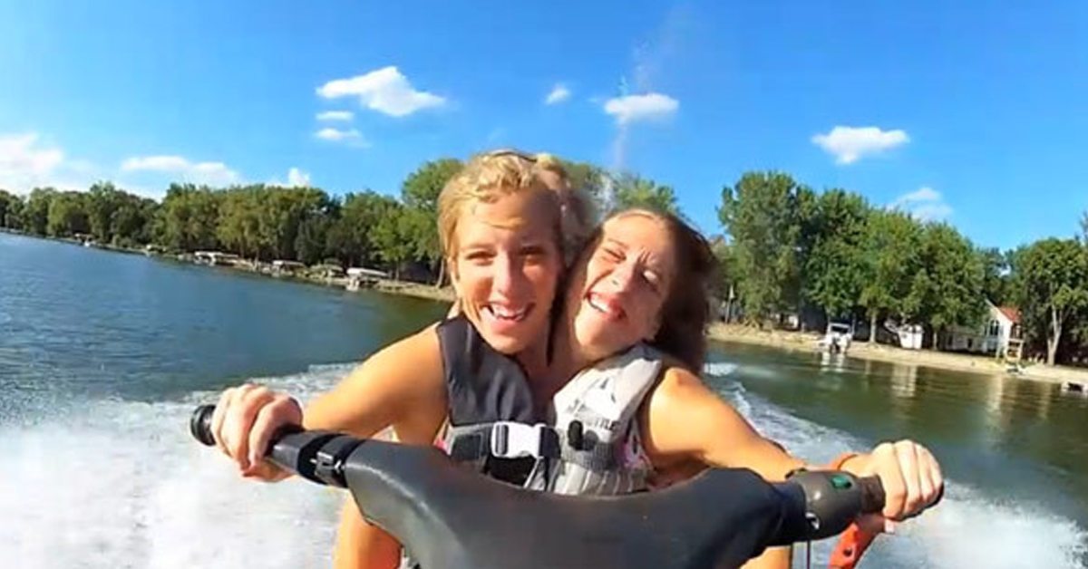 What Conjoined Twins Abby And Brittany Hensel Look Like Today