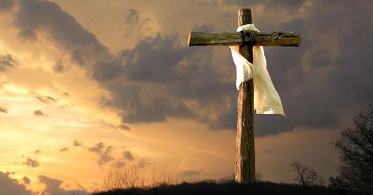 ‘The Old Rugged Cross’ Watch This Powerful Alan Jackson Performance