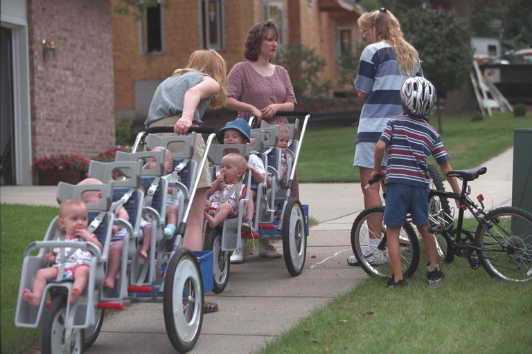 She Delivered The World’s First Surviving Septuplets 21 Years Ago, Now Look At Them Today