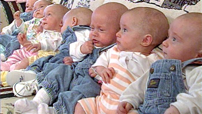 She Delivered The World’s First Surviving Septuplets 21 Years Ago, Now Look At Them Today