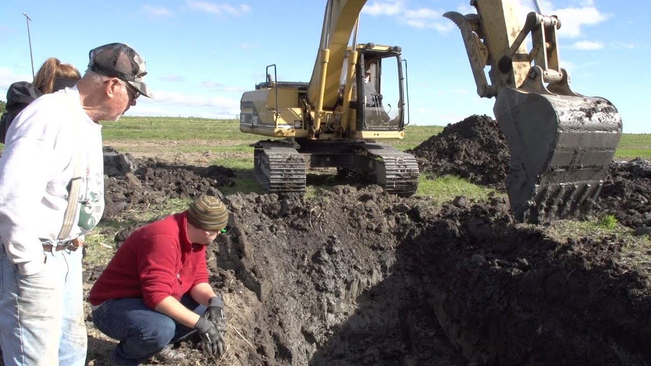 Michigan farmer finds huge fossil in backyard