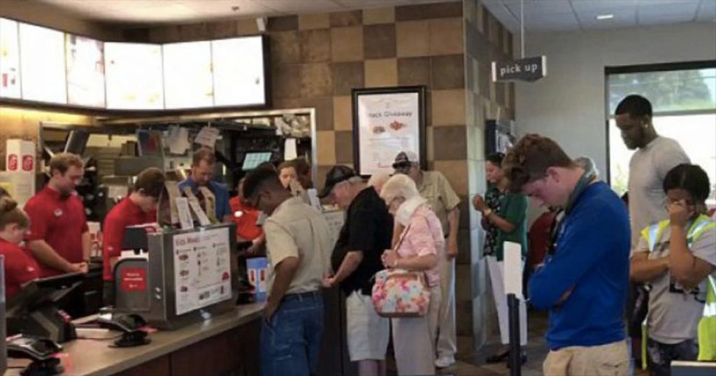 Entire Chick-Fil-A Stops To Pray For Employee